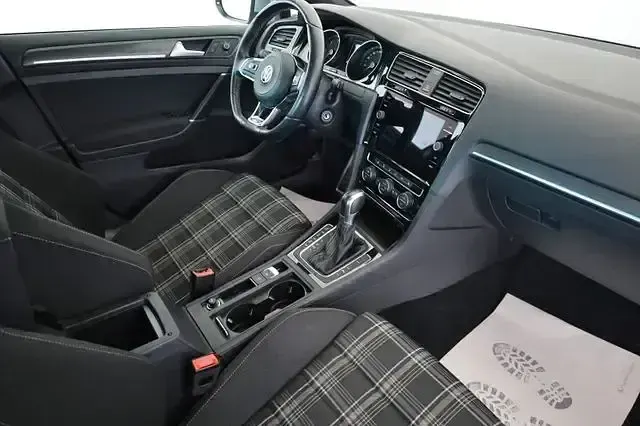 Gebraucht VW Golf VII GTD 184 PS (135 kW) 2018 Tungsten silver (metallic) Limousine