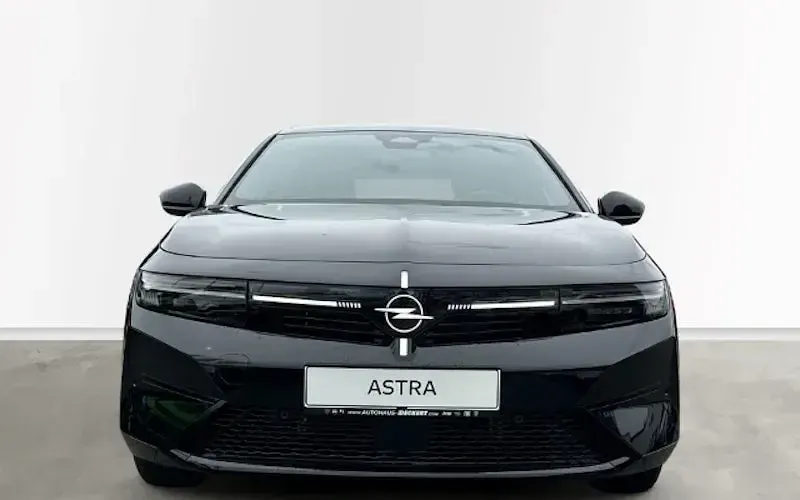 Neu Opel Astra Edition 145 PS (106 kW) 2026 Schwarz Kombi