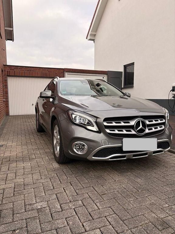 Gebraucht Mercedes GLA180 122 PS (89 kW) 2018 SUV