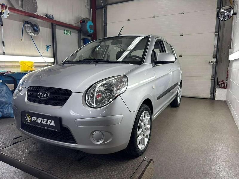 Gebraucht Kia Picanto Vision 65 PS (47 kW) 2011 Brilliantsilber met. Kleinwagen