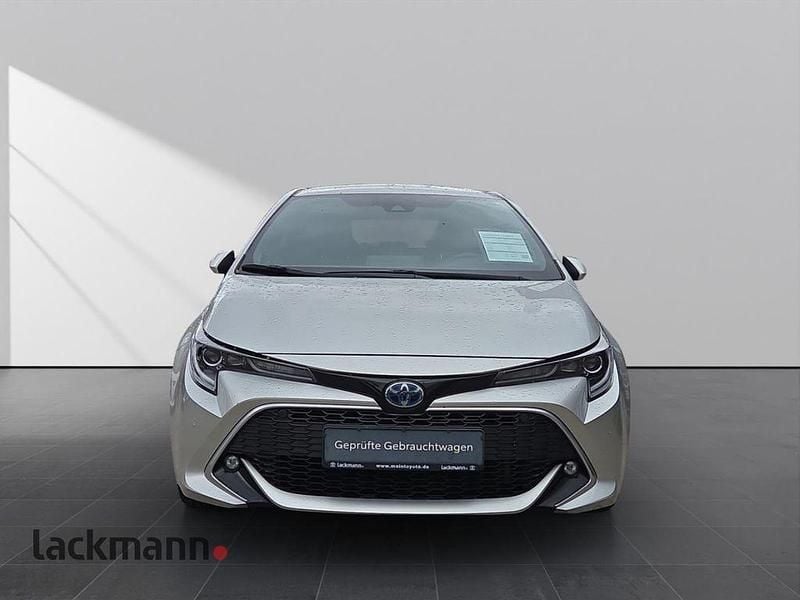 Gebraucht Toyota Corolla Basis 184 PS (135 kW) 2019 Cosmicsilber metallic Limousine