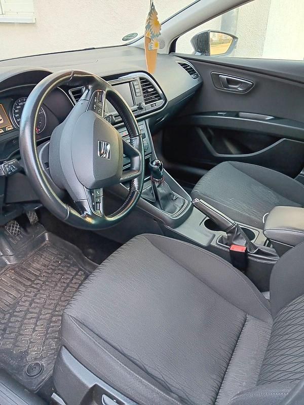 Gebraucht Seat Leon Reference 110 PS (80 kW) 2015 Schwarz Limousine