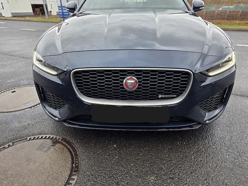 Gebraucht Jaguar XE R-Dynamic 204 PS (150 kW) 2020 Schwarz Limousine