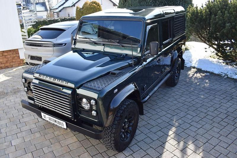 Gebraucht Land Rover Defender SE 122 PS (89 kW) 2012 Grün Kombi