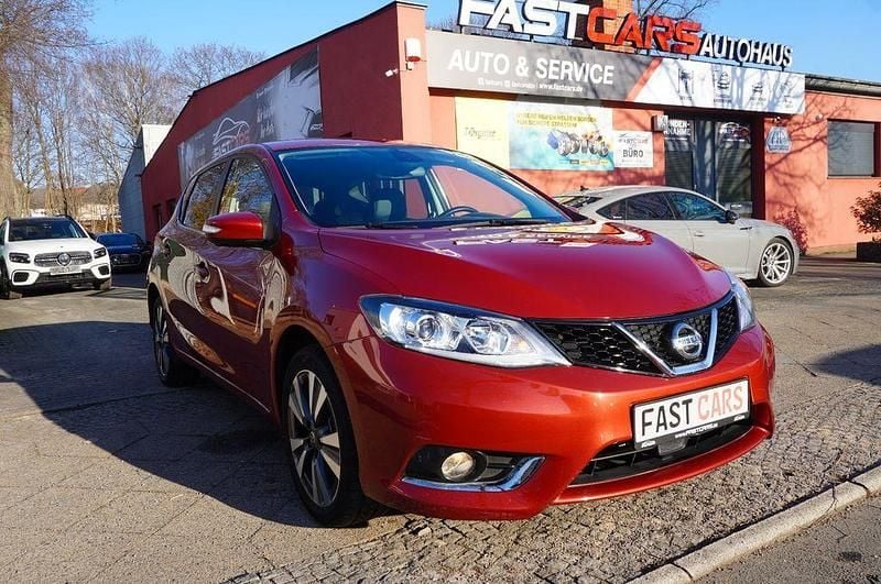 Gebraucht Nissan Pulsar Tekna 116 PS (85 kW) 2017 Rot Limousine