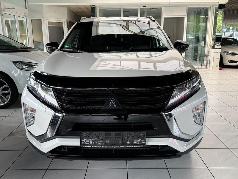 Gebraucht Mitsubishi Eclipse Cross Active 148 PS (108 kW) 2019 Weiß SUV