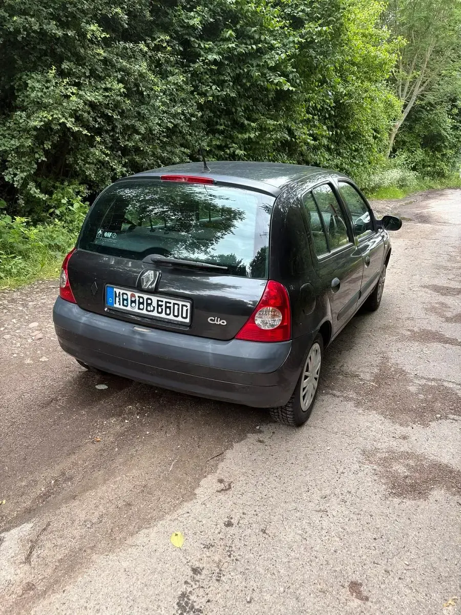 Gebraucht Renault Clio II 75 PS (55 kW) 2005 Schwarz Kleinwagen