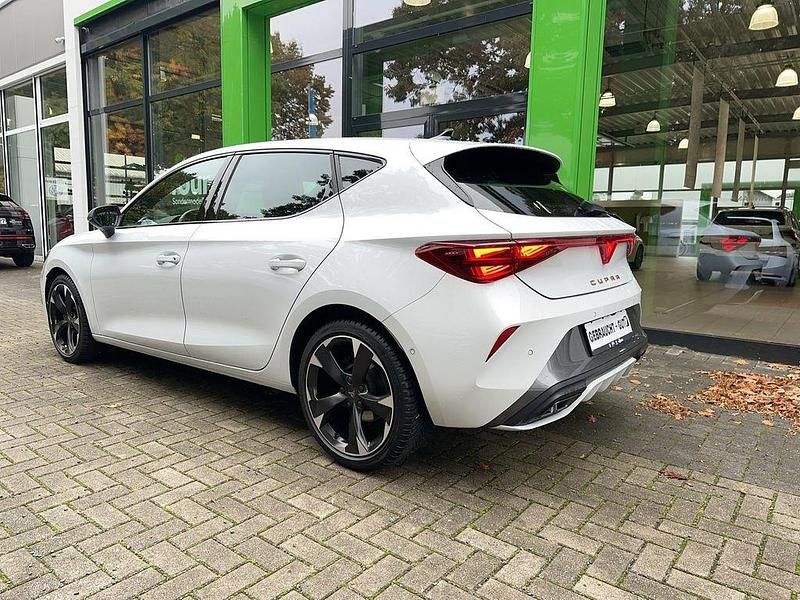 Gebraucht Cupra Leon 150 PS (110 kW) 2024 Weiß Limousine