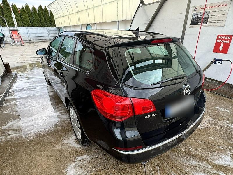 Gebraucht Opel Astra 165 PS (121 kW) 2015 Schwarz Kombi
