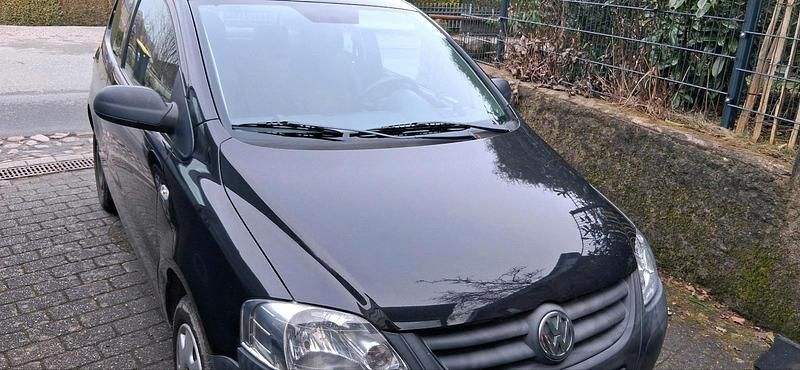Gebraucht VW Fox 54 PS (39 kW) 2006 Schwarz Kleinwagen