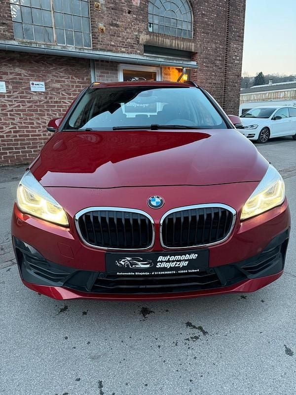 Gebraucht BMW 218 Active Tourer Advantage 140 PS (102 kW) 2019 Rot Van / Kleinbus