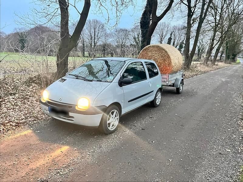 Gebraucht Renault Twingo 58 PS (42 kW) 2005 Silber Kleinwagen