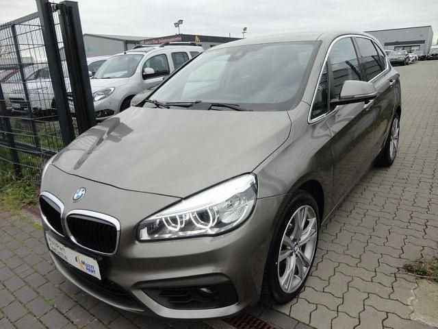Gebraucht BMW 218 Sport Line 150 PS (110 kW) 2014 Silber Kombi