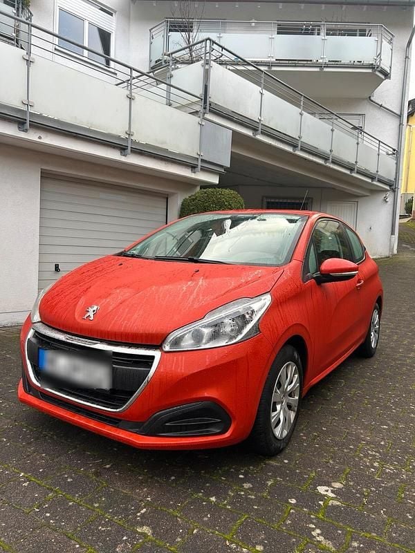 Gebraucht 2017 Peugeot 208 Kleinwagen | 6.900 € (Guter Preis) - Bild 1/4