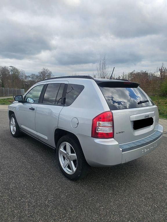 Gebraucht Jeep Compass Limited 163 PS (119 kW) 2010 SUV