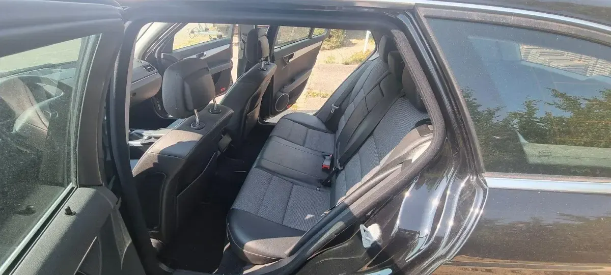 Gebraucht Mercedes C180 Avantgarde 156 PS (114 kW) 2008 Schwarz Kombi