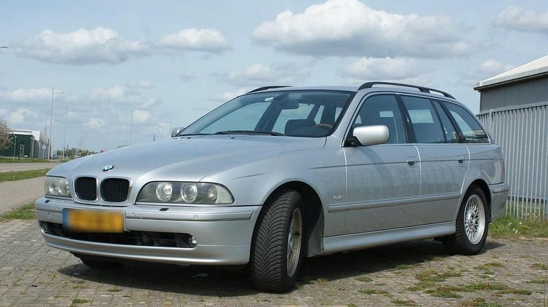 Occasion BMW 530 193 ch (141 kW) 2002 Gris Break