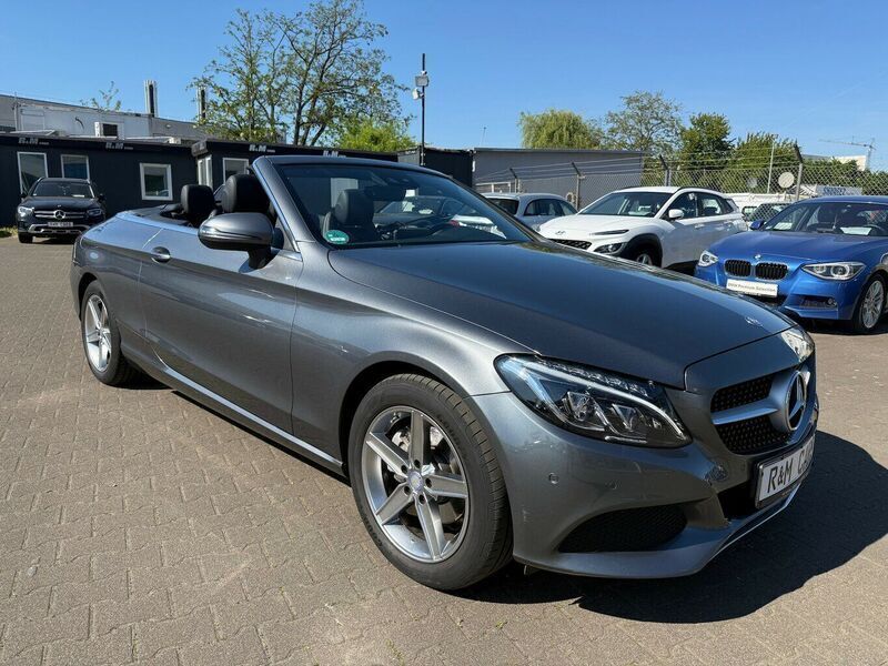 Grau (metallic) Gebraucht 2017 Mercedes C200 Avantgarde Cabrio | 23.499 € (Guter Preis) - Bild 1/4