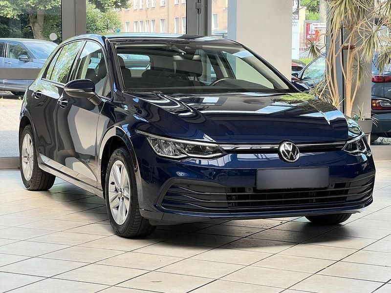 Blau metallic Gebraucht 2020 VW Golf VIII | 20.250 € (Fairer Preis) - Bild 1/1