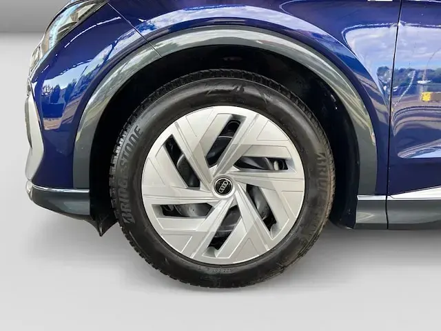 Gebraucht Audi Q4 e-tron Ambiente 210 kW (286 PS) 2026 Navarrablau metallic SUV
