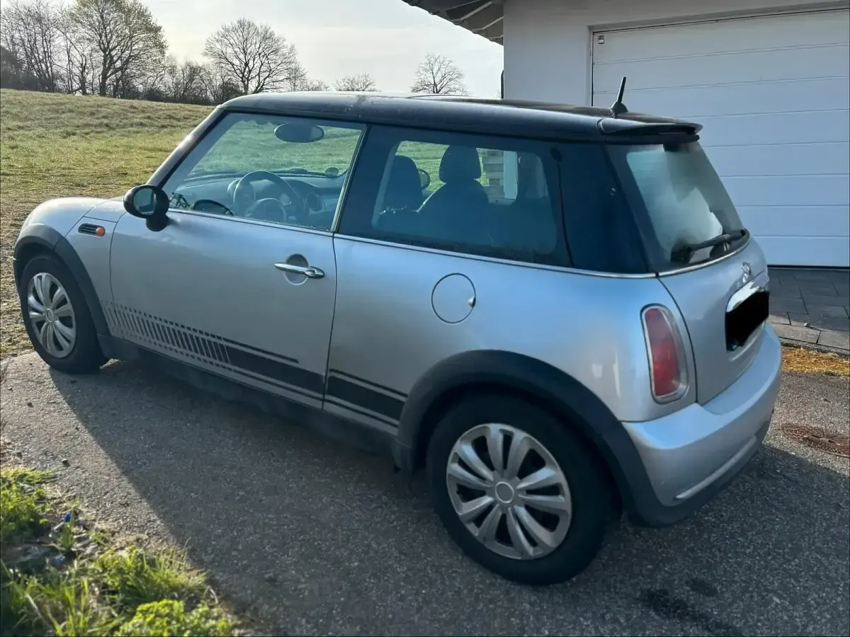Usata Mini Cooper 116 CV (85 kW) 2004 Argento Utilitaria