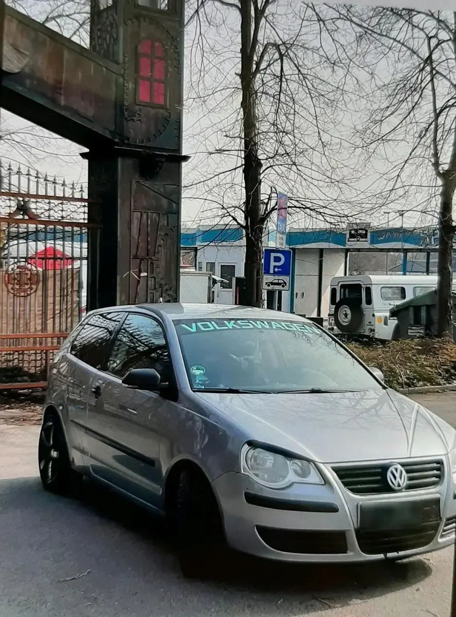 Gebraucht VW Polo 75 PS (55 kW) 2007 Grau Kleinwagen