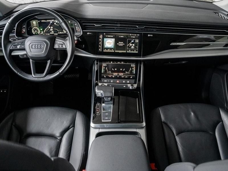 Gebraucht Audi Q8 Basis 381 PS (280 kW) 2021 Grau SUV