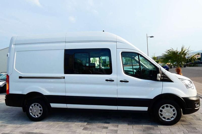 Gebraucht Ford Transit Trend 131 PS (96 kW) 2020 Frostweiß Van / Kleinbus