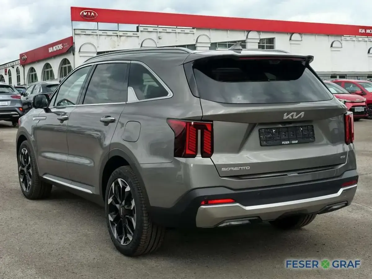 Neu Kia Sorento Platinum 193 PS (141 kW) 2026 Volcanic sand SUV