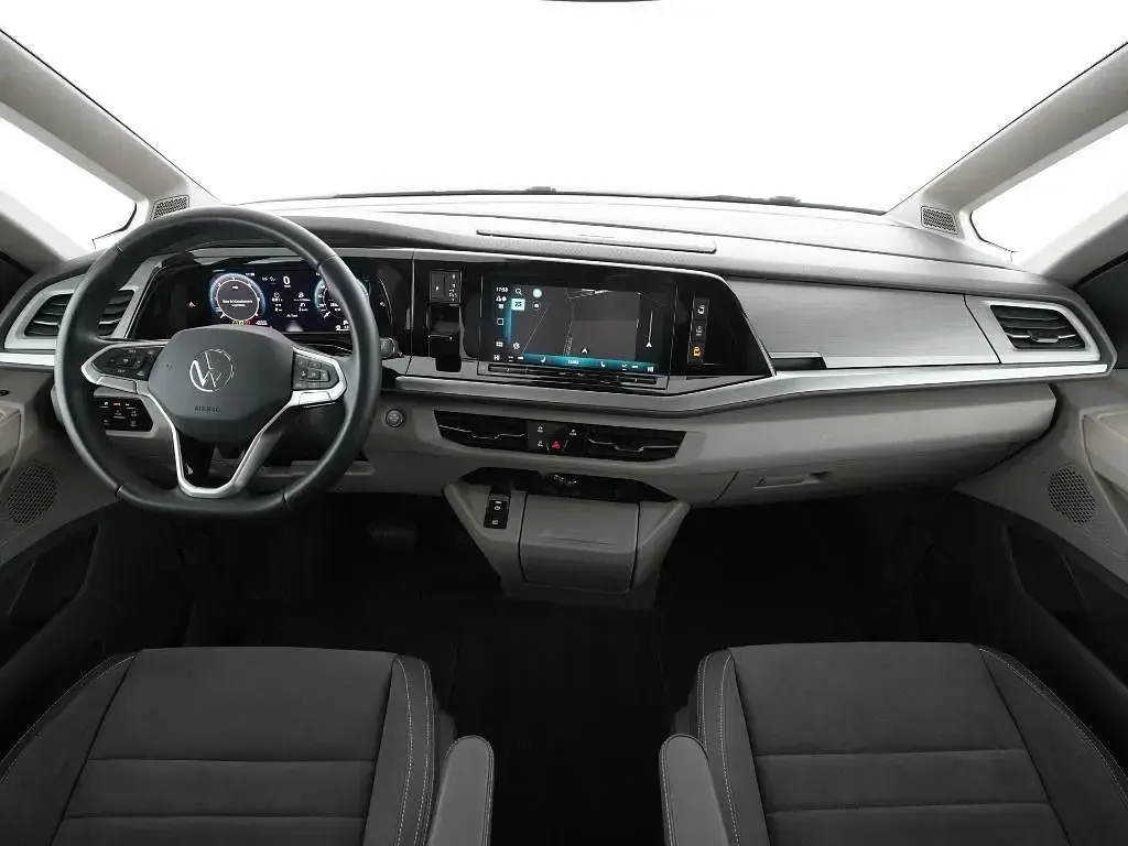 Gebraucht VW Multivan Life 150 PS (110 kW) 2025 Schwarz Van / Kleinbus