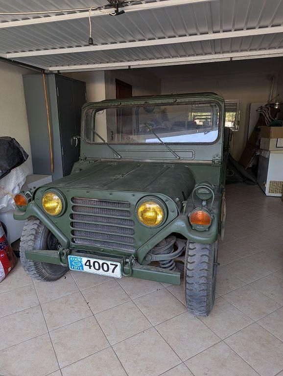 Grün Gebraucht 1959 Jeep Willys SUV | 16.500 € - Bild 1/4