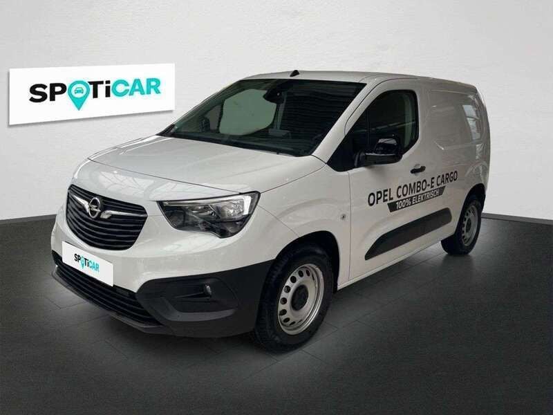 Kaolin weiß Gebraucht 2024 Opel Combo-e Life Edition Limousine | 27.965 € (Teuer) - Bild 1/4