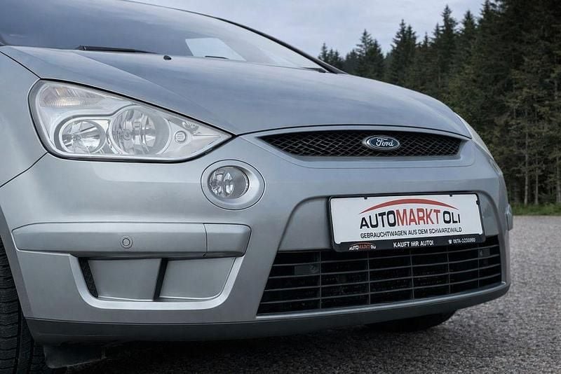 Gebraucht Ford Galaxy Titanium 175 PS (128 kW) 2009 Silber Van / Kleinbus