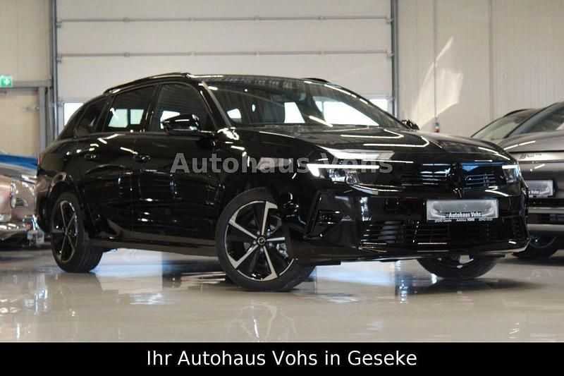 Neu Opel Astra 131 PS (96 kW) 2025 Silber Kombi