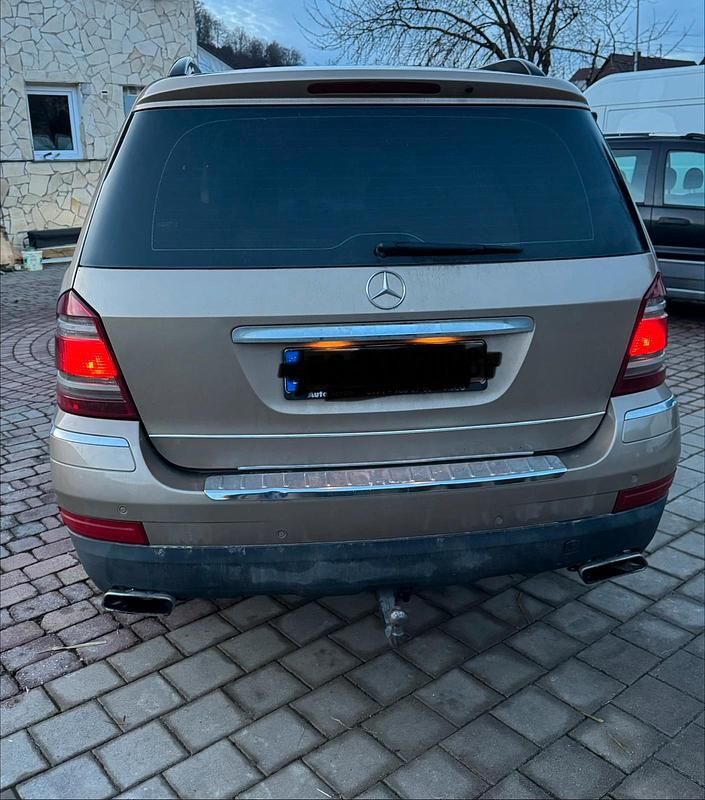 Gebraucht Mercedes GL320 225 PS (165 kW) 2007 Gold SUV