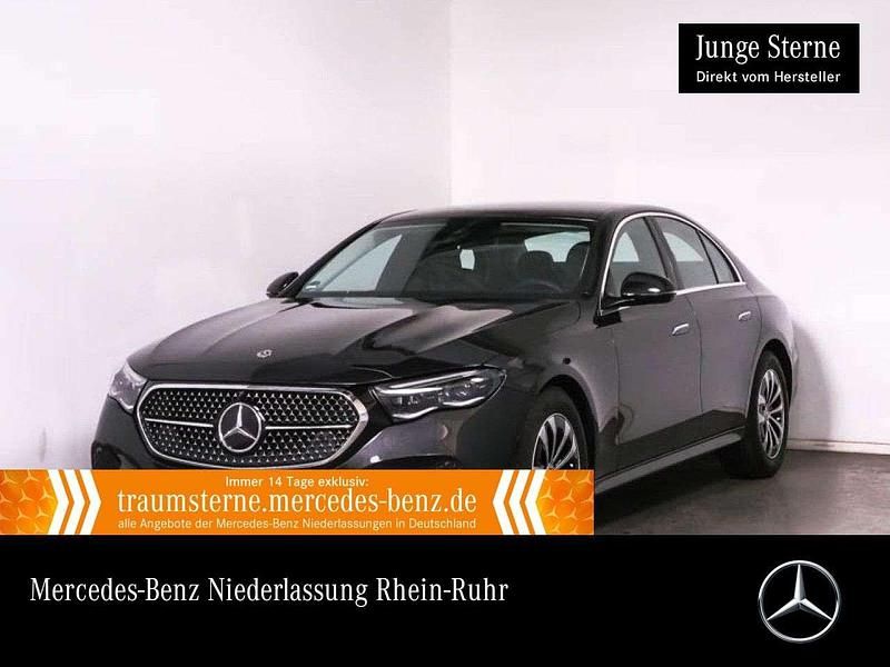 Grau Gebraucht 2024 Mercedes E220 Avantgarde Limousine | 46.990 € (Superpreis) - Bild 1/3
