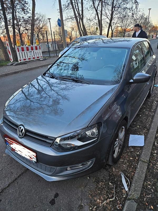Gebraucht VW Polo 80 PS (58 kW) 2010 Grau Kleinwagen