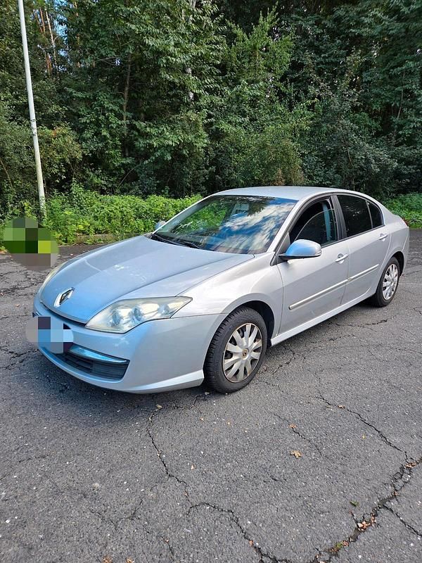 Grau Gebraucht 2009 Renault Laguna III Limousine | 2.750 € (Guter Preis) - Bild 1/4