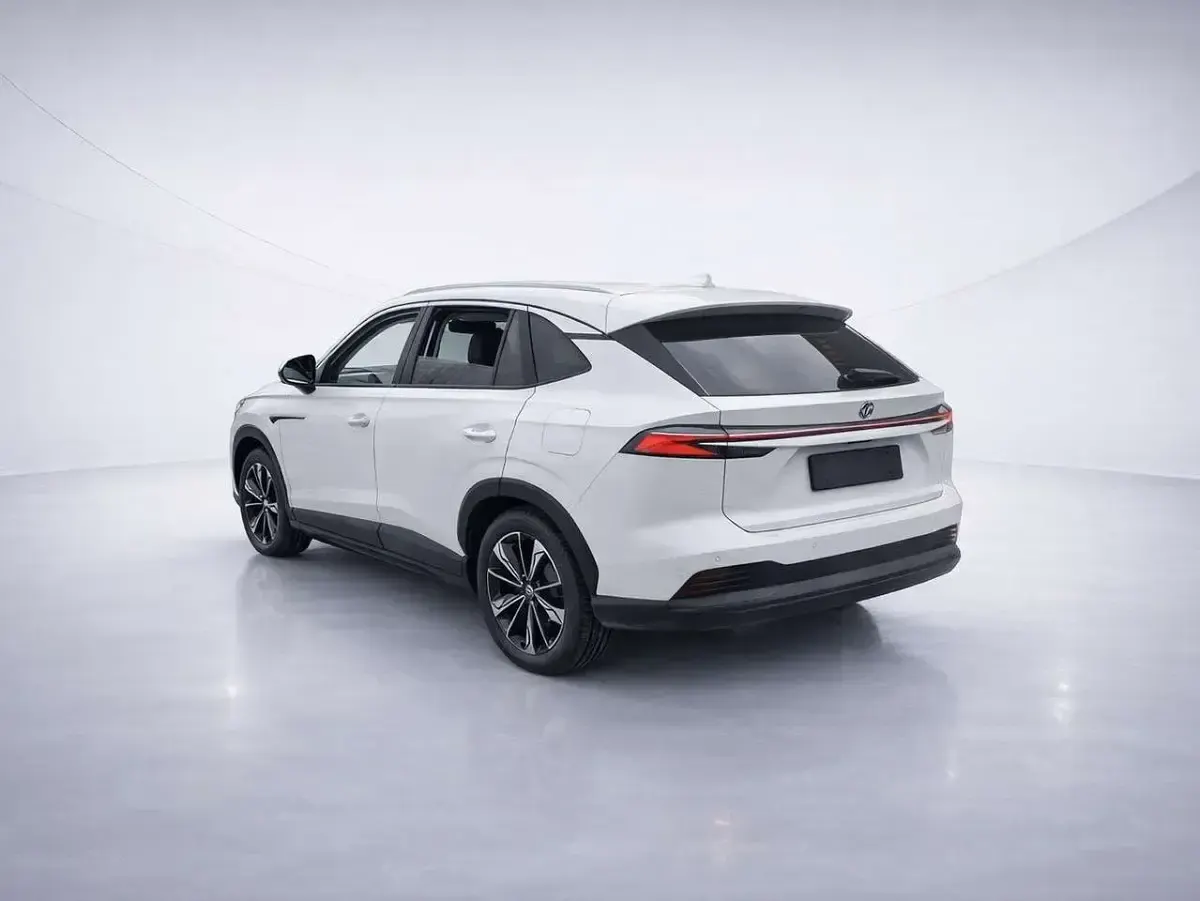 Gebraucht MG HS Luxury 272 PS (200 kW) 2025 Pearl white SUV