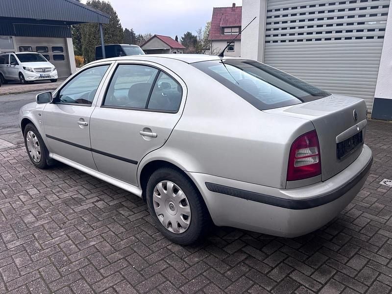 Gebraucht Skoda Octavia 75 PS (55 kW) 2001 Silber Limousine