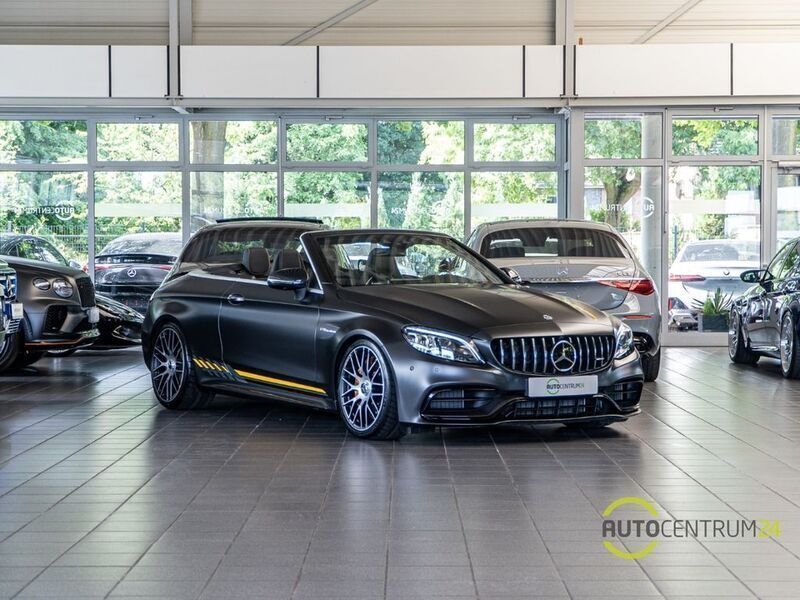 Grau Gebraucht 2023 Mercedes C63 AMG AMG Cabrio | 104.990 € - Bild 1/4