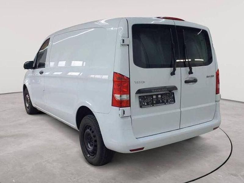 Gebraucht Mercedes Vito 136 PS (100 kW) 2020 Arktisweiß Van