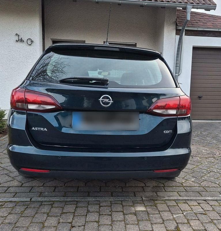 Gebraucht Opel Astra Selection 110 PS (80 kW) 2016 Grün Kombi