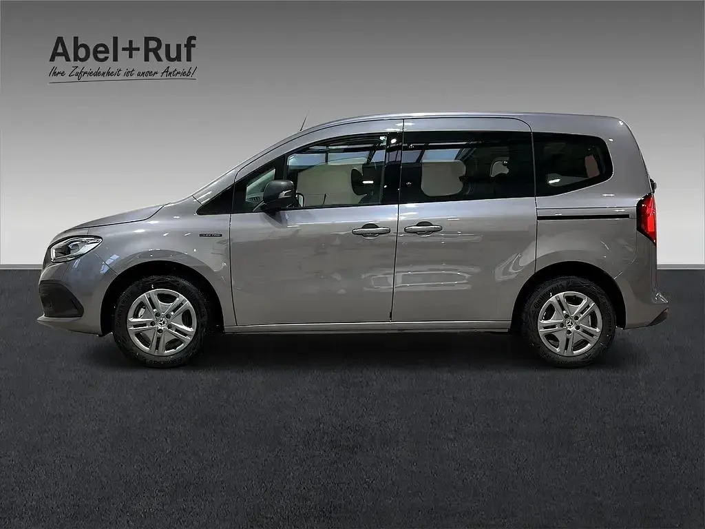 Gebraucht Mercedes eCitan 89 kW (122 PS) 2025 Grau Kombi