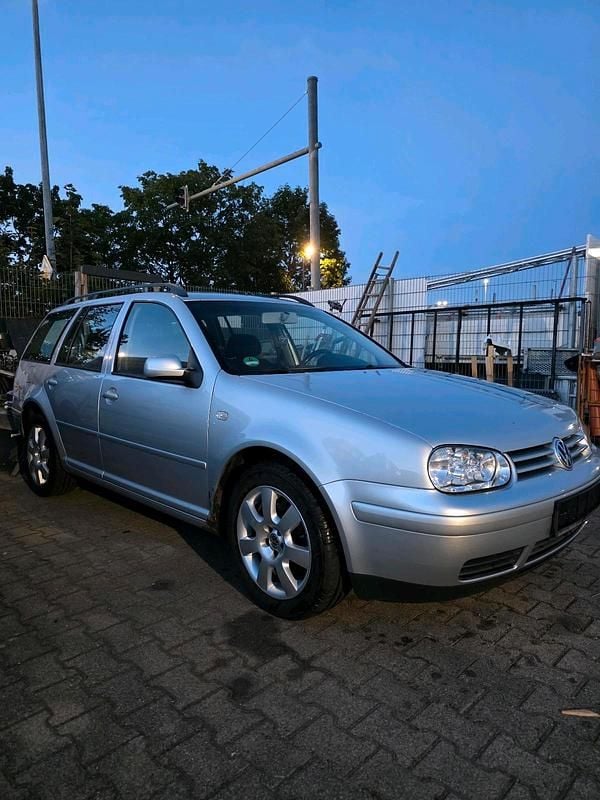 Silber Gebraucht 2005 VW Golf IV Kombi | 800 € (Superpreis) - Bild 1/4