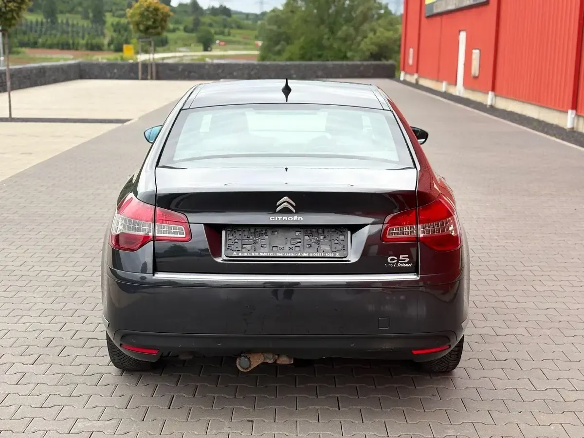 Gebraucht Citroën C5 Exclusive 140 PS (102 kW) 2013 Grau Limousine