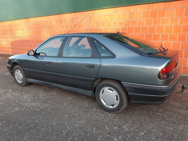Gebraucht Renault Safrane 88 PS (64 kW) 1993 Grau Kleinwagen