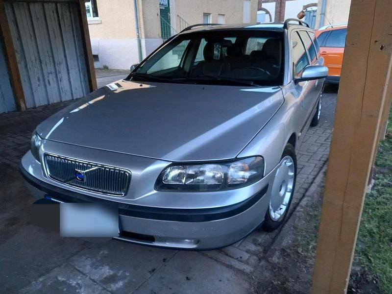 Gebraucht Volvo V70 131 PS (96 kW) 2003 Silber Kombi