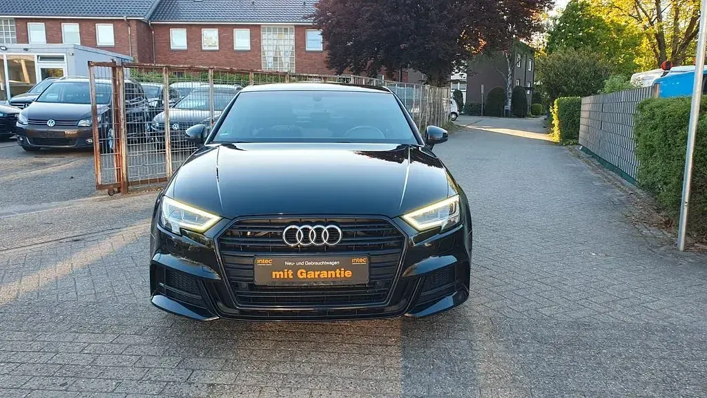 Brugt Audi A3 S-Line 150 HK (110 kW) 2019 Sort Sedan