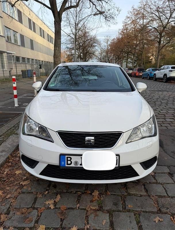 Weiß Gebraucht 2014 Seat Ibiza Kleinwagen | 6.800 € (Fairer Preis) - Bild 1/4